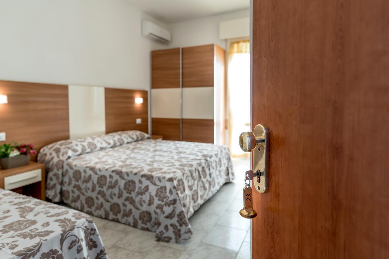 Hotel Vallechiara Lido Di Savio Eksteriør bilde