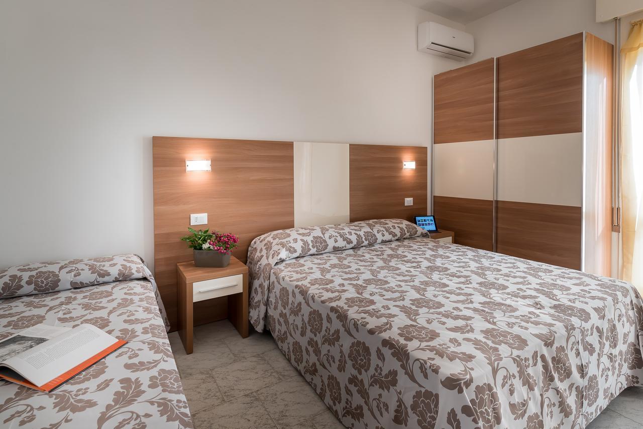 Hotel Vallechiara Lido Di Savio Eksteriør bilde